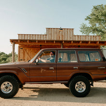 Load image into Gallery viewer, Uncle Bobby's Cruiser Tee